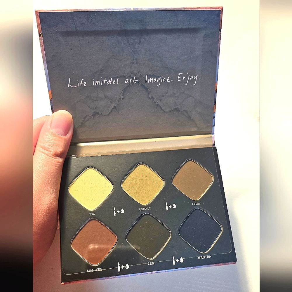 Morphe X Ashley Strong Palette - Picture 5 of 6